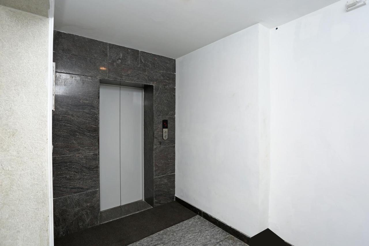 Airport Hotel Ambrosia Neu-Delhi Exterior foto