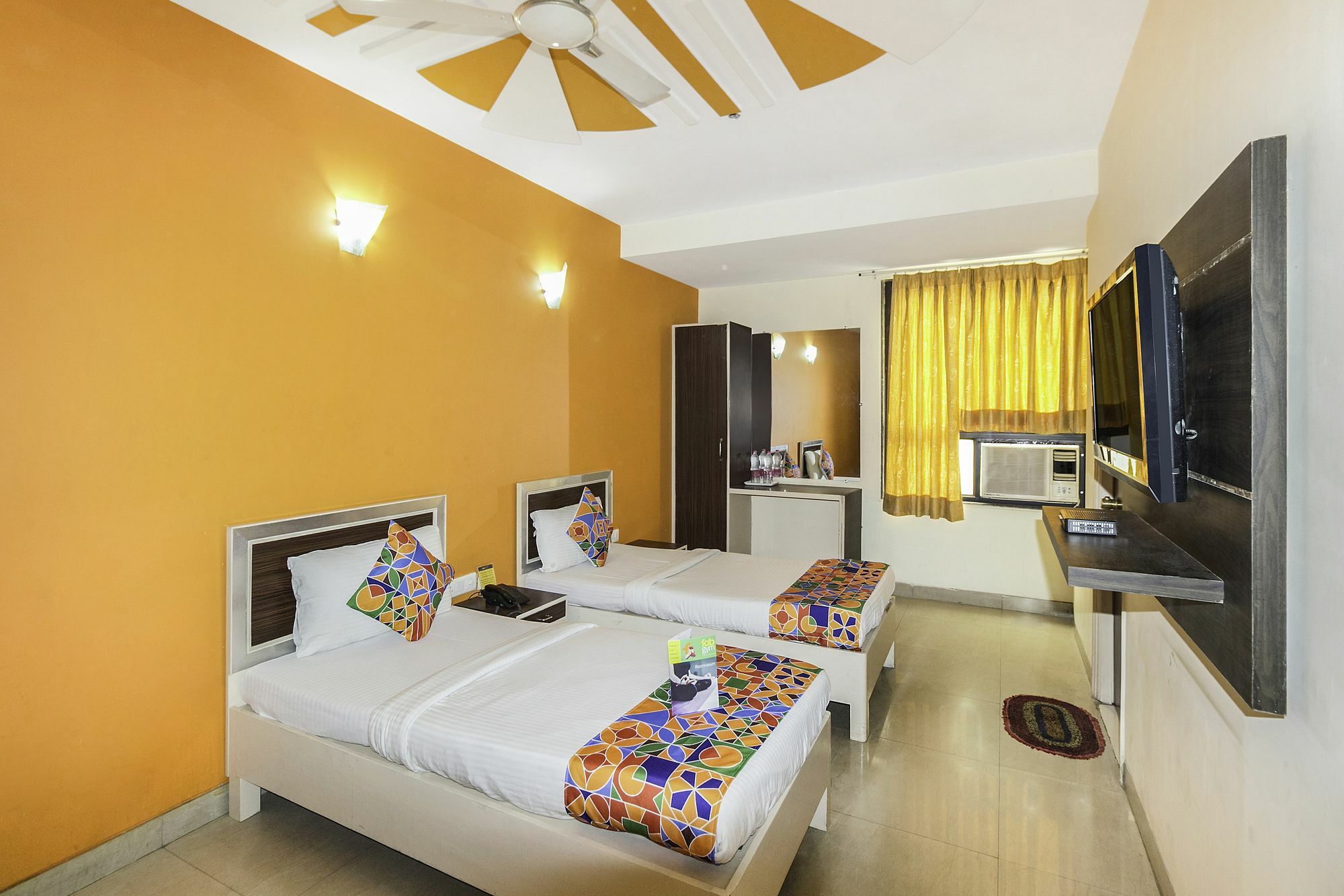 Airport Hotel Ambrosia Neu-Delhi Exterior foto