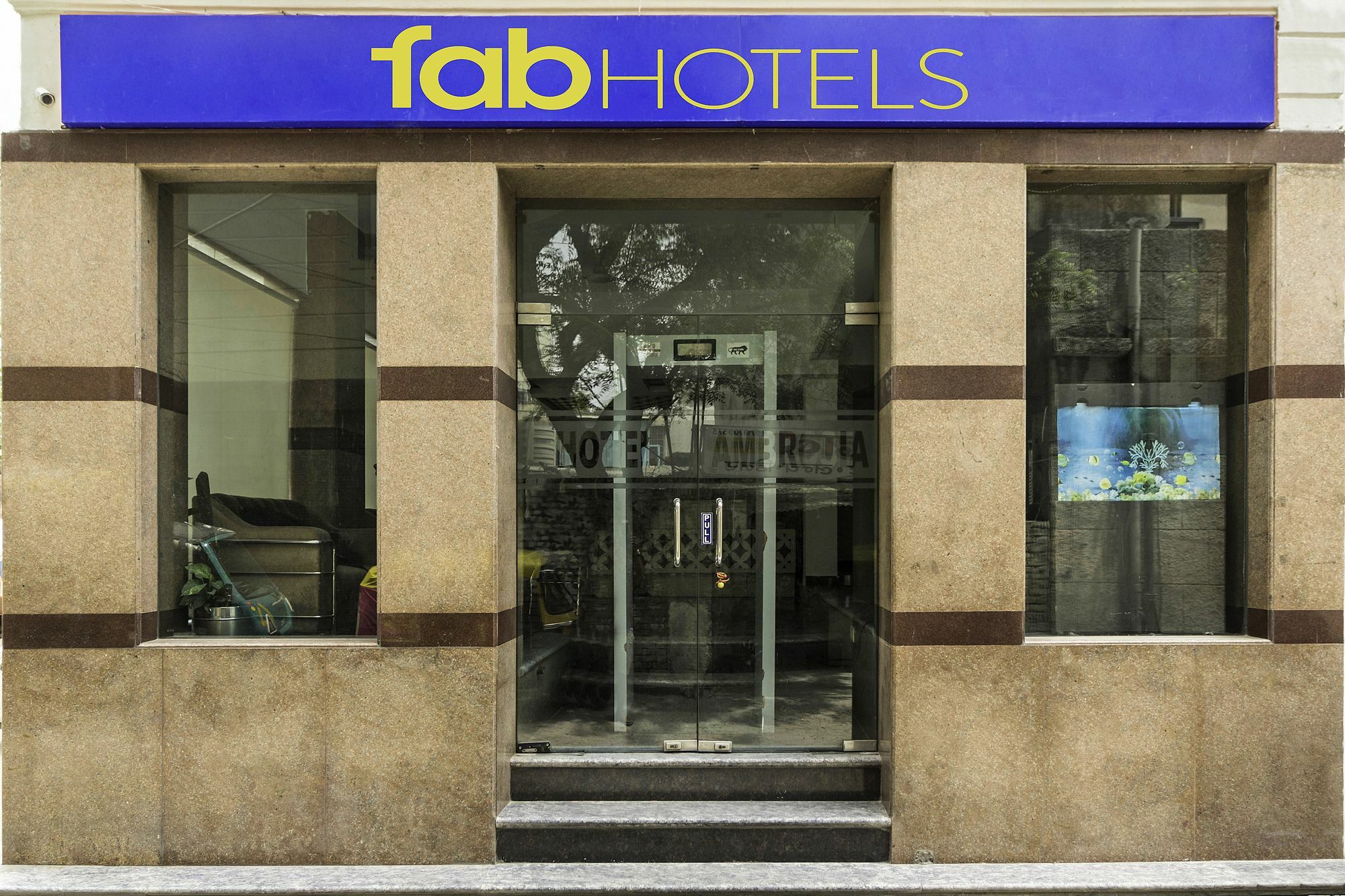 Airport Hotel Ambrosia Neu-Delhi Exterior foto